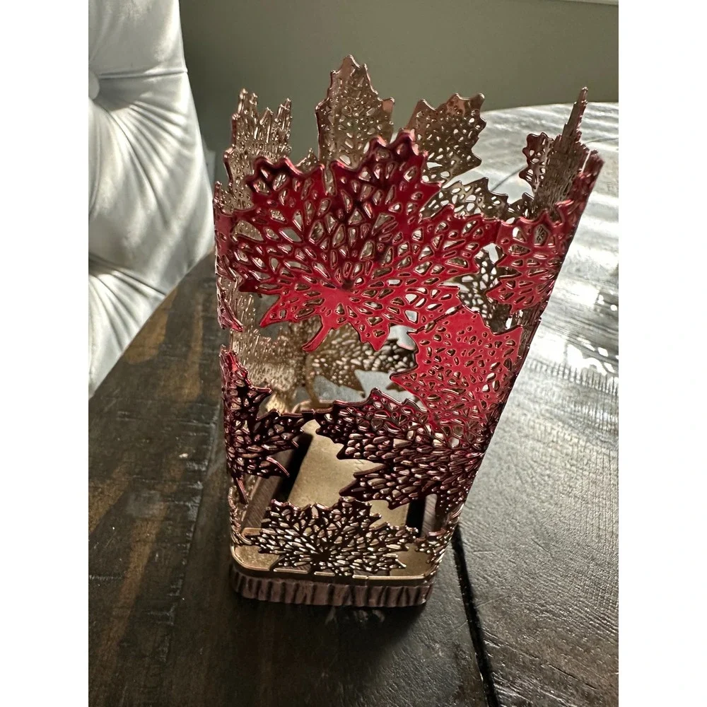 Bath Body Works Rose Gold‎ Red Maple Leaf Foaming Soap Holder Sleeve Fall Decor